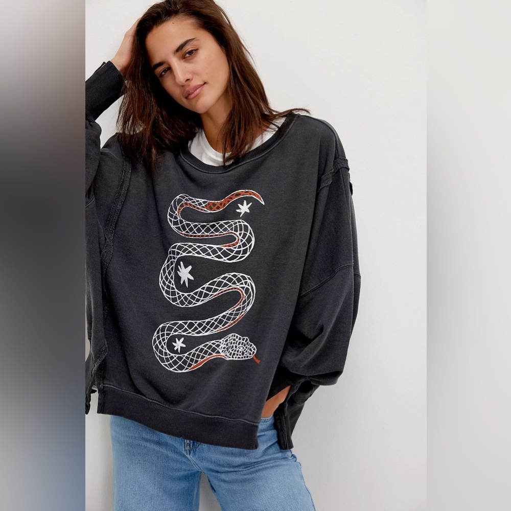 We The Free Graphic Camden Pullover- Snake Print// XS - Picture 3 of 7